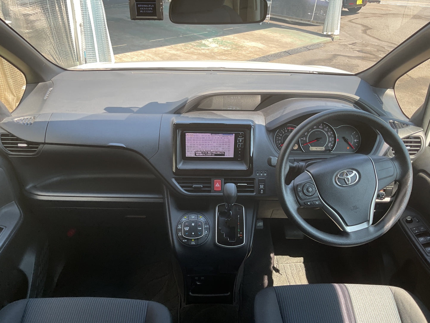 ノア　X／ナビ／TV／バックカメラ／ドライブレコーダー／