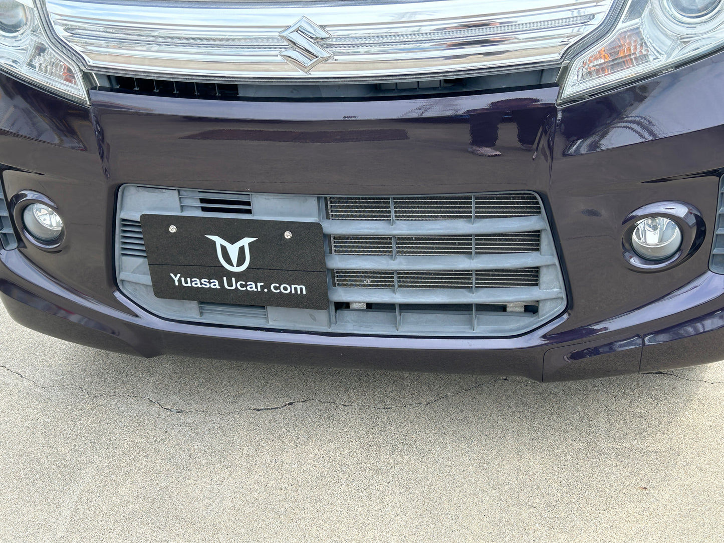 スペーシアカスタム/カスタムXS/パワースライドドア /HIDヘッドライト /フォグランプ /純正ディスプレイオーディオ / ワンセグTV /バックカメラ /ETC /スマートキー /革巻きステアリング（ステアリングリモコン付） /社外14インチアルミホイール /アイドリングストップ